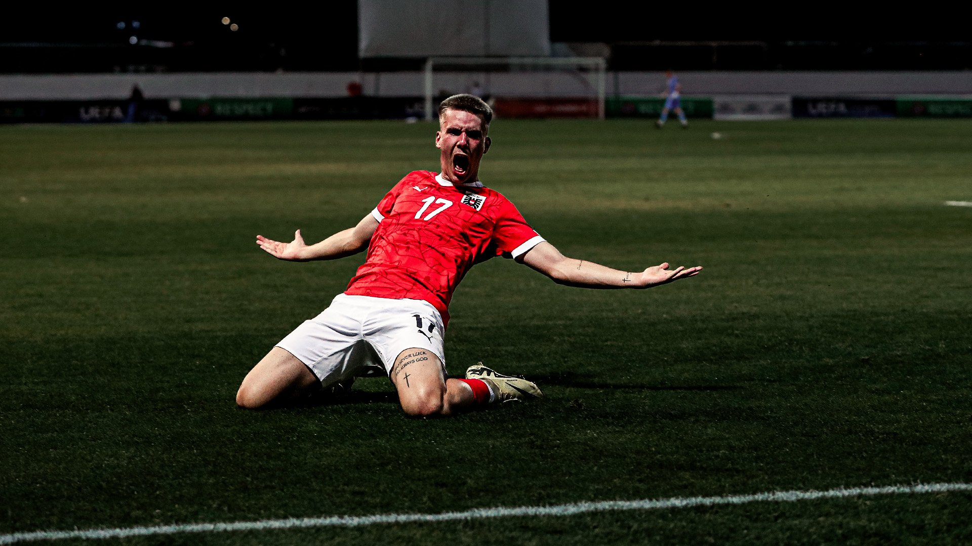 Hämmerle und Hangl ziehen ins U17-EM-Viertelfinale ein | FC Augsburg