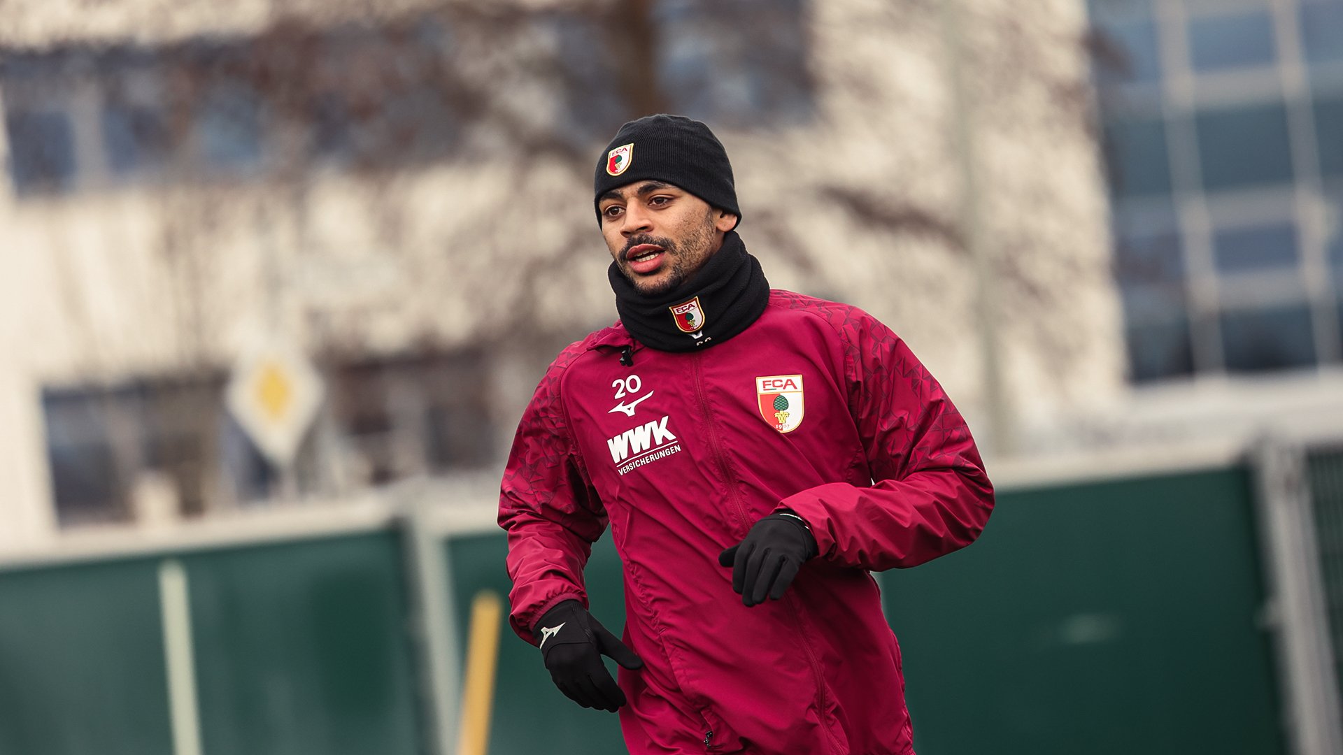 Claude-Maurice: “Focused on the here and now” | FC Augsburg