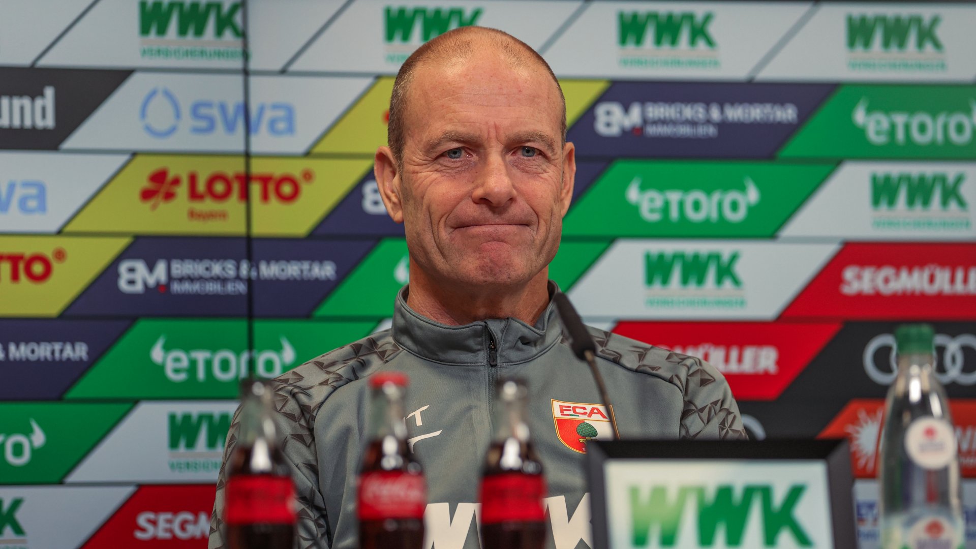 Pressekonferenz vor Leverkusen: Jess Thorup | FC Augsburg     